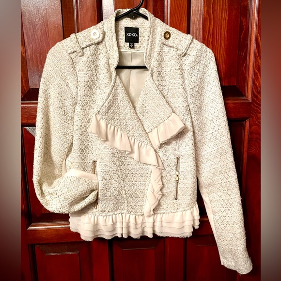 EUC elegant white women’s moto jacket with ruffles size M - Picture 1 of 16